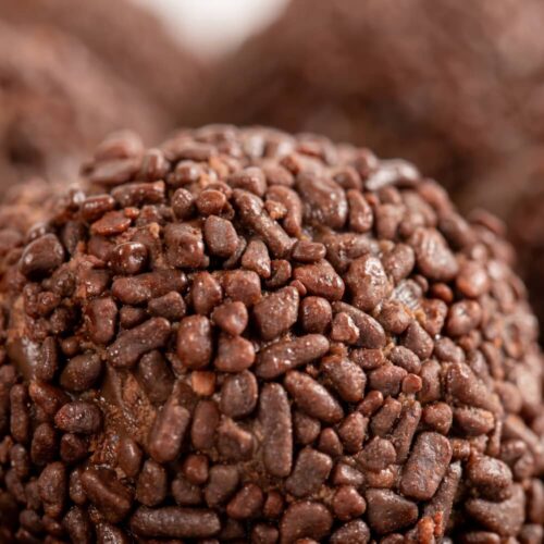 pasteleria madrid artesanal especialidades caja 6 trufas grandes de chocolate detalle